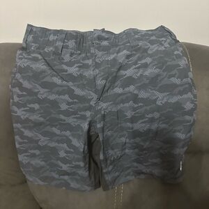 Men’s carha shorts